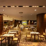 Doubletree By Hilton מלון