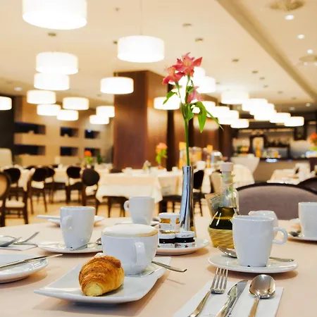 Doubletree By Hilton Hotel 4*