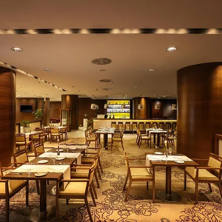 Doubletree By Hilton Hotel