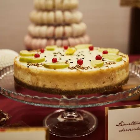 Doubletree By Hilton Hotel