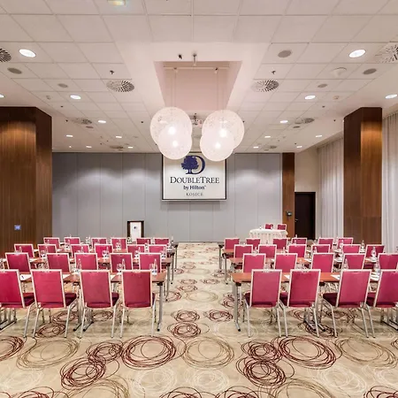 Отель Doubletree By Hilton Кошице