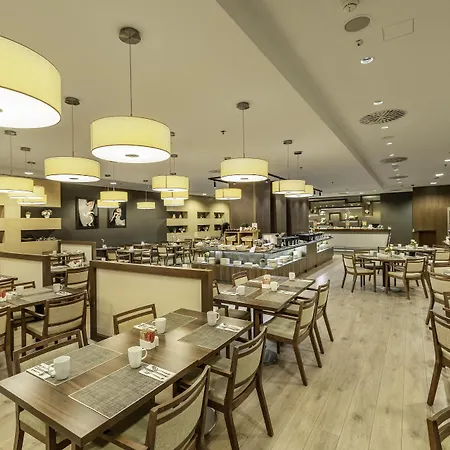 Doubletree By Hilton Hotel